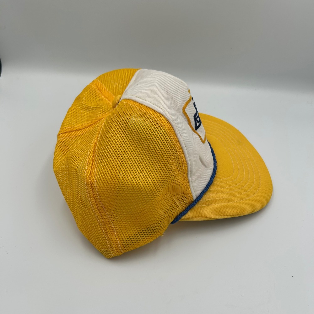 Chevrolet Trucker Hat Unisex OSFA Yellow White Vintage Mesh Snapback Cap - Picture 2 of 5